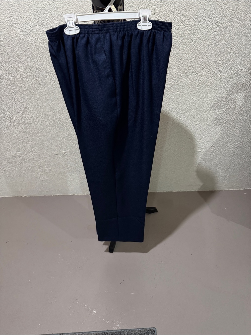 Alfred Dunner Navy Elastic-Waist Ladies Trousers. DR